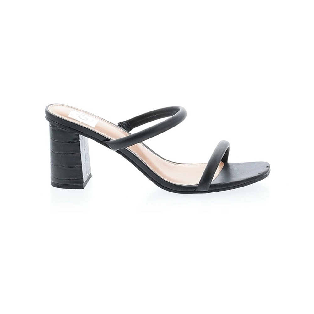 DV by Dolce Vita Black heeled sandals size 7